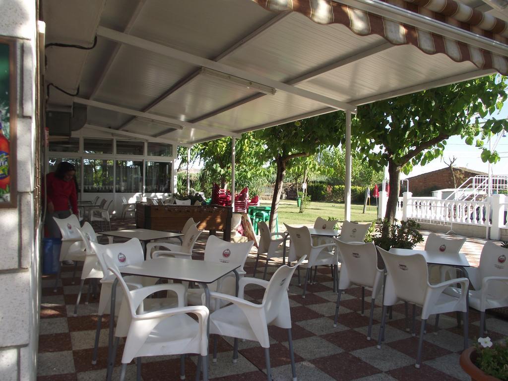 Camping Cubillas Cubillas de Santa Marta Dış mekan fotoğraf